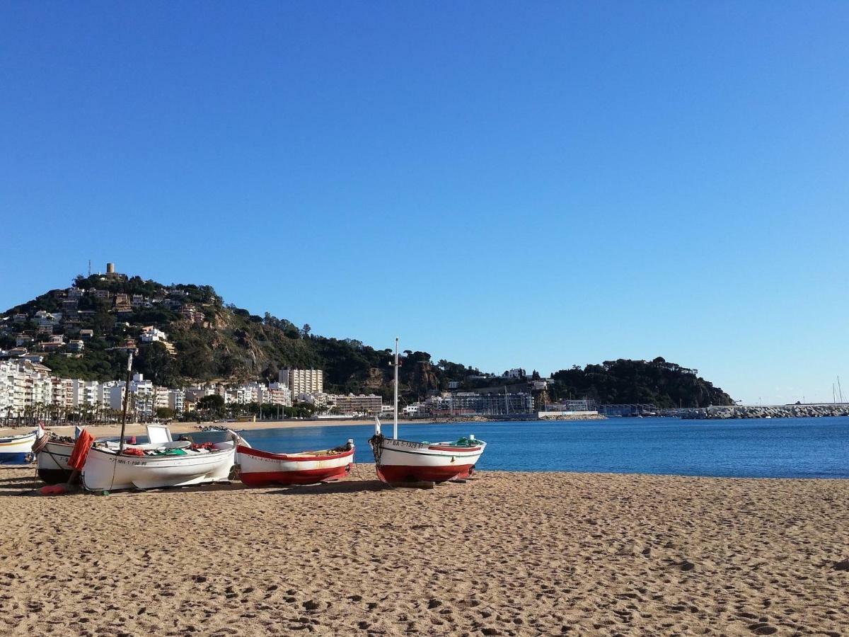 Apartamento Playa Costa Barcelona Малграт де Мар Екстериор снимка